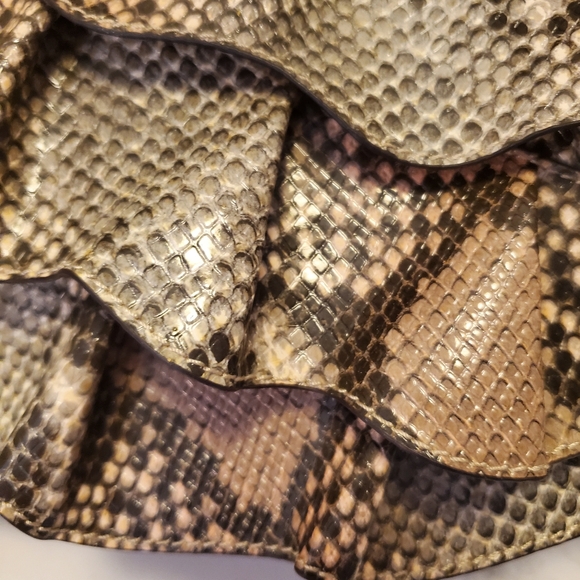 Snakeskin With Ruffles Shoulder Bag By Nicole Miller - Picture 2 of 9